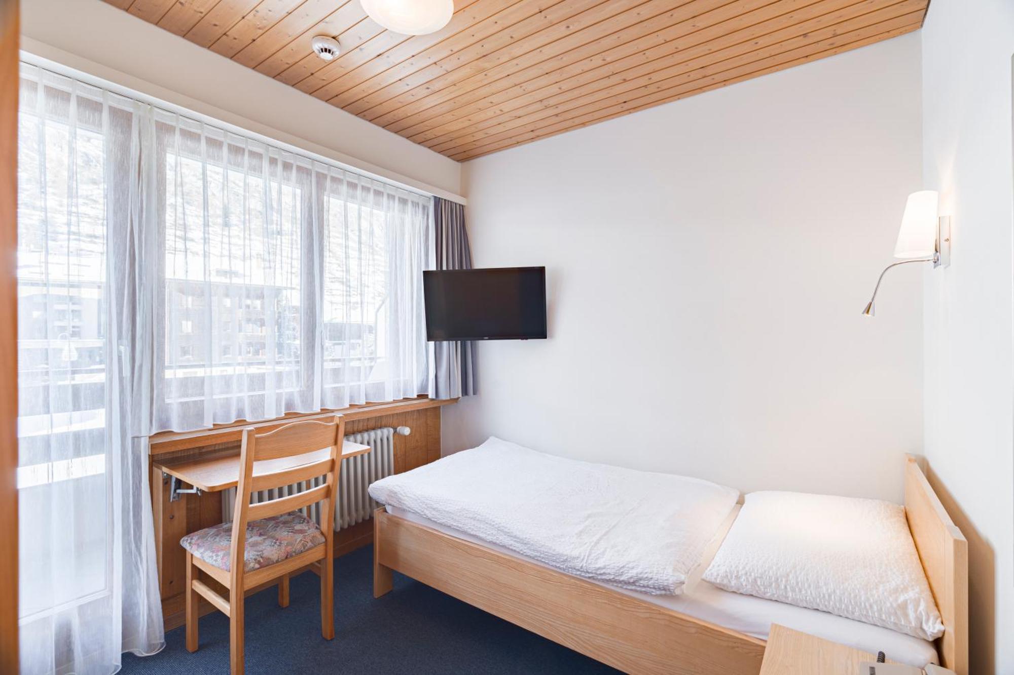 Hotel Parnass Цермат Екстериор снимка