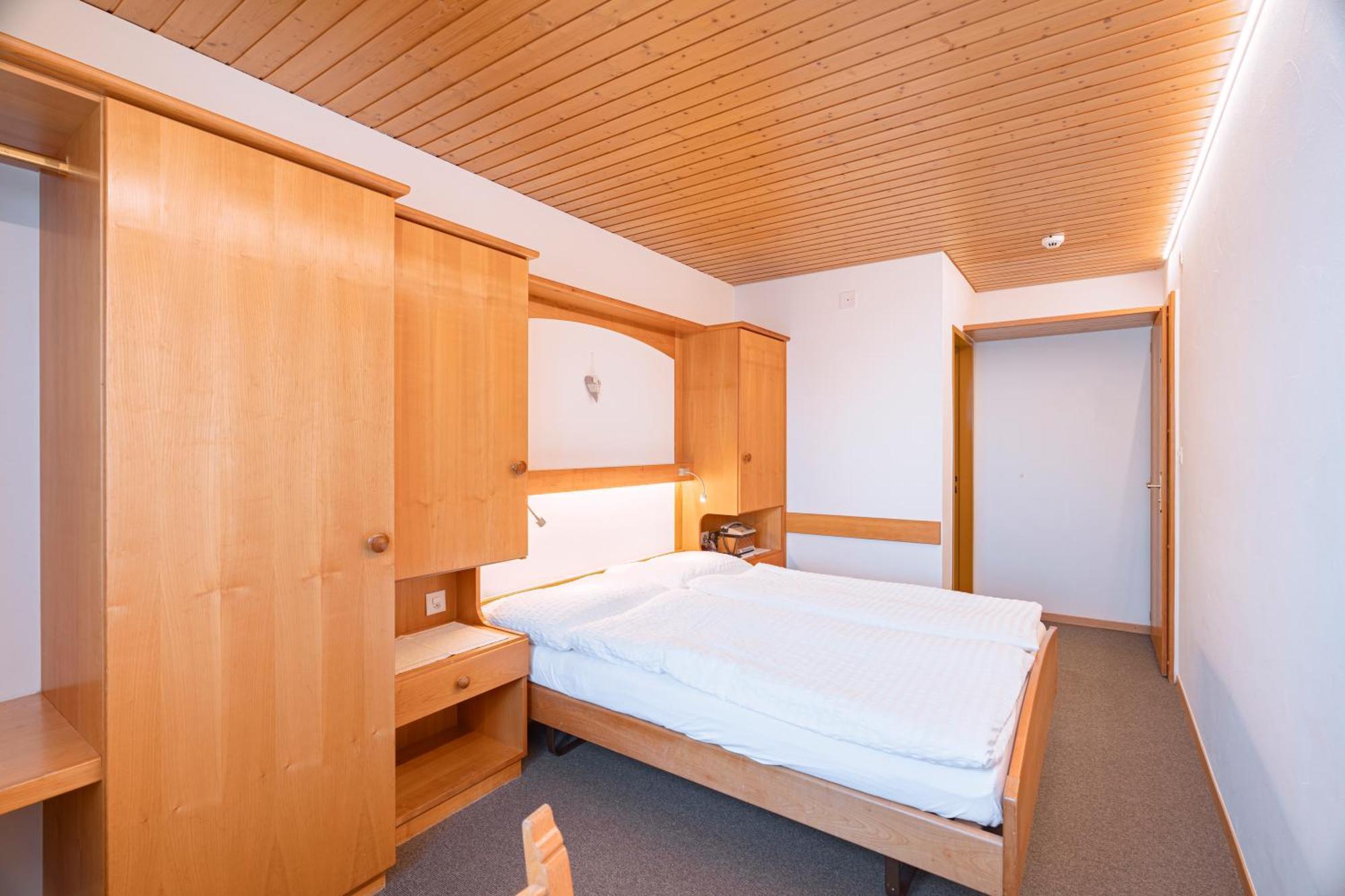 Hotel Parnass Цермат Екстериор снимка