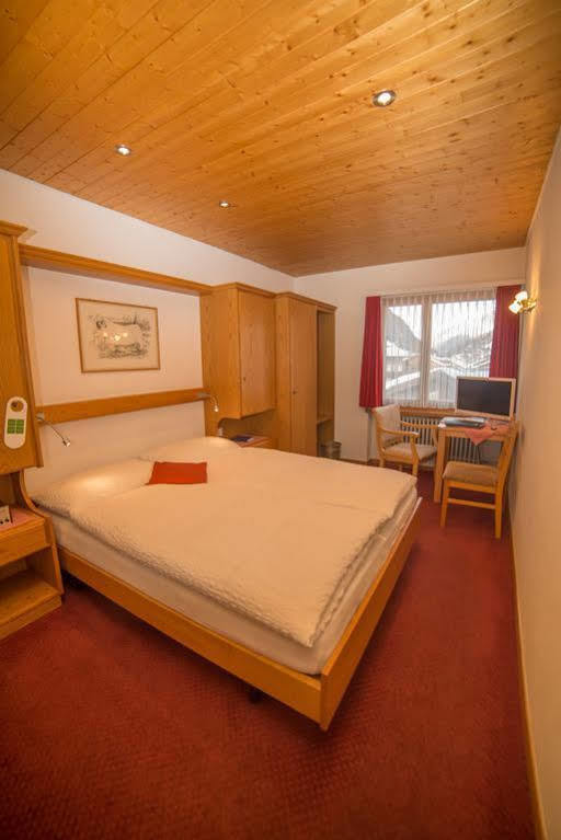 Hotel Parnass Цермат Екстериор снимка